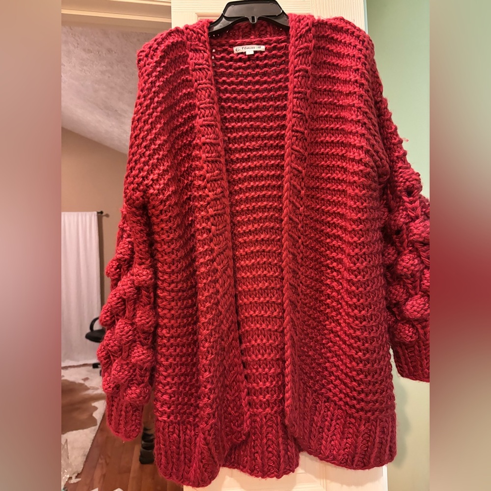 Women’s Macaron burgundy knit sweater size Large